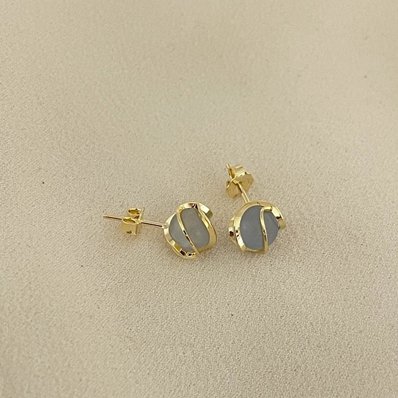 18k Gold Filled Jade Stud Earrings - Picture 6 of 7